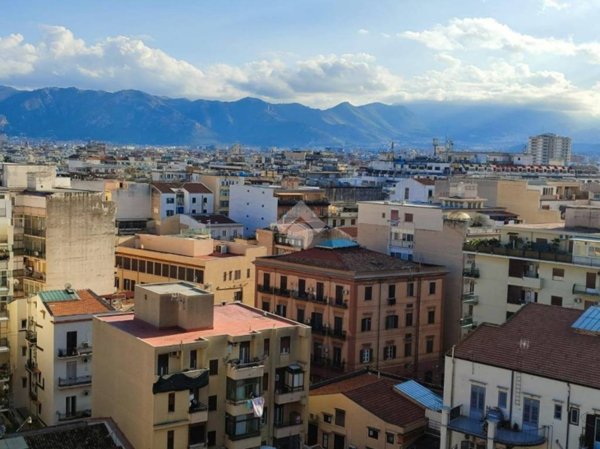 appartamento in vendita a Palermo