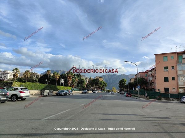 appartamento in vendita a Palermo in zona Montegrappa / Santa Rosalia