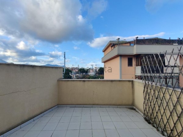 appartamento in vendita a Palermo in zona Chiavelli