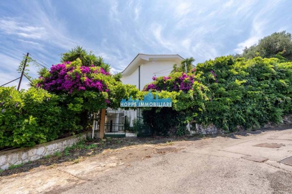 casa indipendente in vendita a Palermo in zona Mezzomonreale