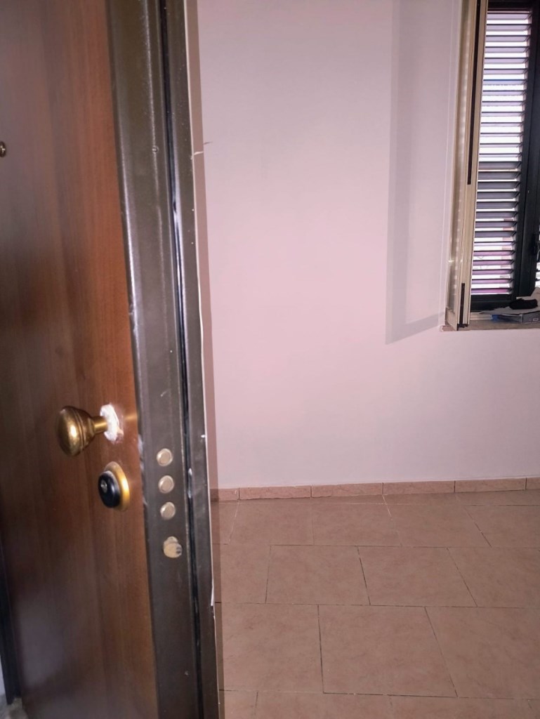 appartamento in vendita a Palermo in zona Malaspina/Palagonia