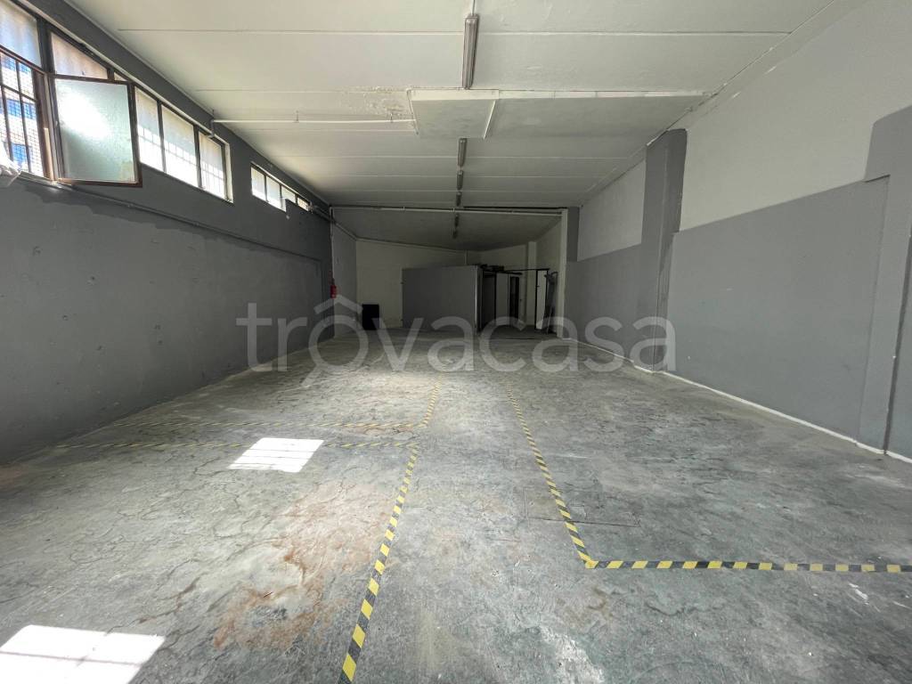 locale commerciale in vendita a Palermo in zona Cruillas