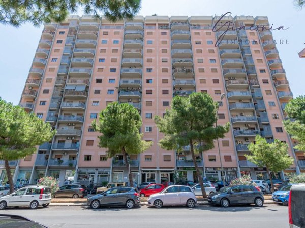 appartamento in vendita a Palermo in zona Politeama