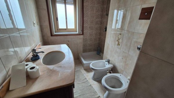 appartamento in vendita a Palermo in zona Montegrappa / Santa Rosalia