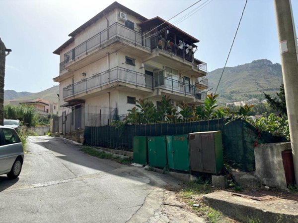 appartamento in vendita a Palermo in zona Villagrazia/Falsomiele