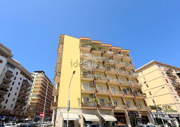 appartamento in vendita a Palermo in zona Malaspina/Palagonia