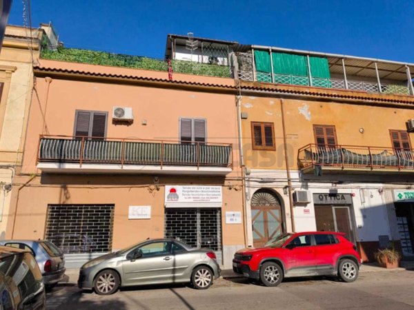 appartamento in vendita a Palermo in zona Partanna
