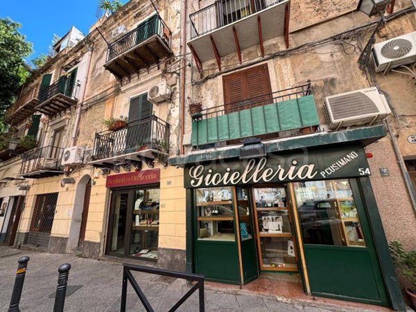negozio in vendita a Palermo in zona Centro storico