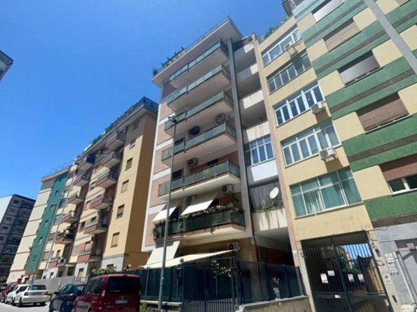 appartamento in vendita a Palermo in zona Politeama