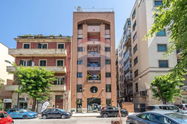 appartamento in vendita a Palermo in zona Libertà