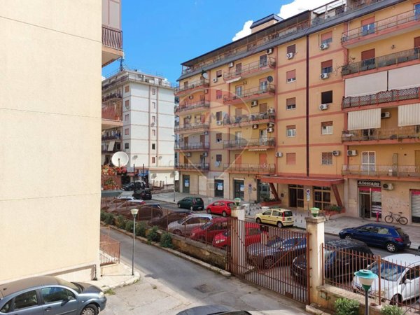 appartamento in vendita a Palermo in zona San Lorenzo