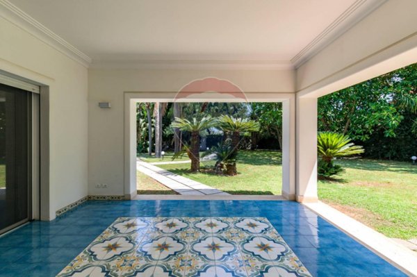 casa indipendente in vendita a Palermo in zona Partanna