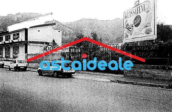appartamento in vendita a Palermo in zona Zisa