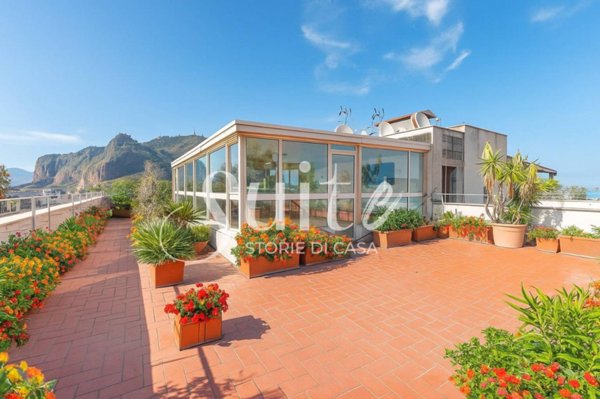 appartamento in vendita a Palermo in zona Montepellegrino