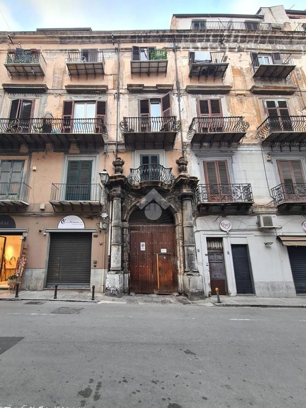 appartamento in vendita a Palermo in zona Centro storico