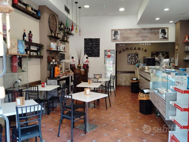 negozio in vendita a Palermo in zona Malaspina/Palagonia