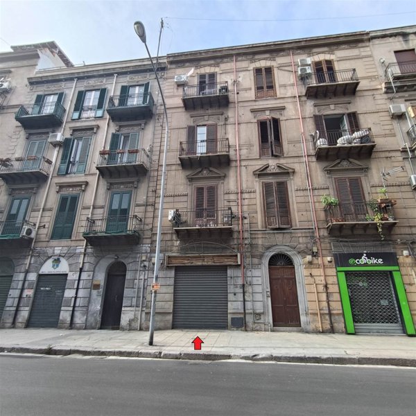 negozio in vendita a Palermo