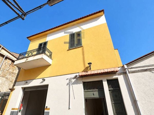 appartamento in vendita a Palermo in zona Centro storico