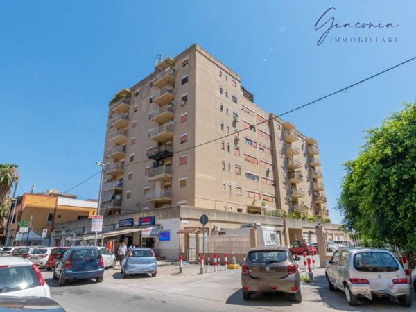 appartamento in vendita a Palermo in zona Oreto