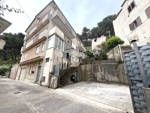 appartamento in vendita a Palermo in zona Baida
