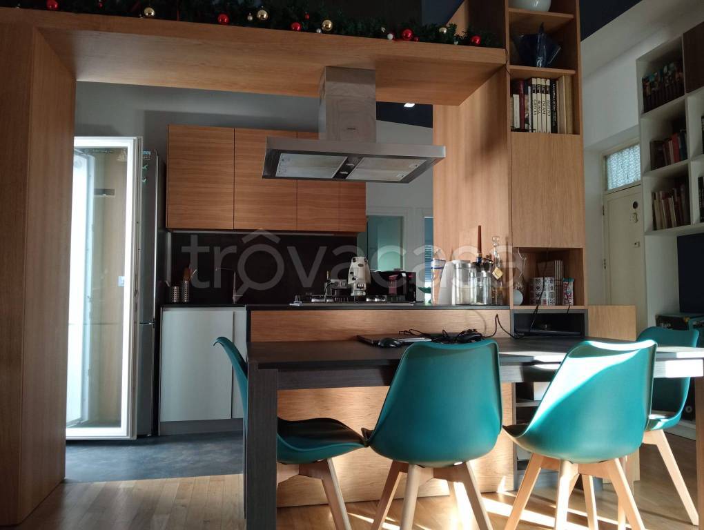 appartamento in vendita a Palermo in zona Montegrappa / Santa Rosalia