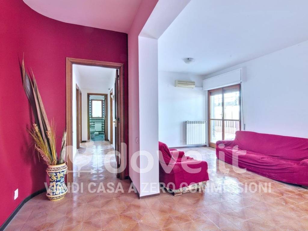 appartamento in vendita a Palermo in zona Malaspina/Palagonia