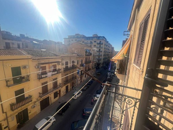 appartamento in vendita a Palermo in zona Oreto
