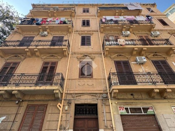 appartamento in vendita a Palermo in zona Oreto