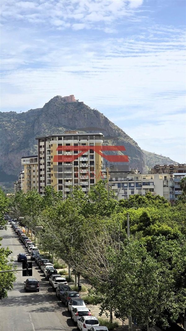 appartamento in vendita a Palermo in zona Libertà