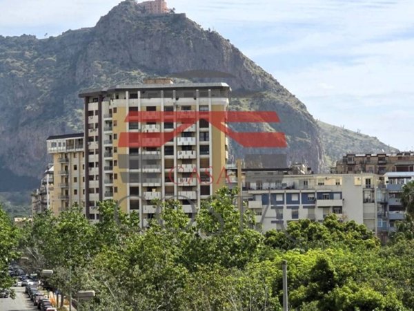 appartamento in vendita a Palermo in zona Libertà
