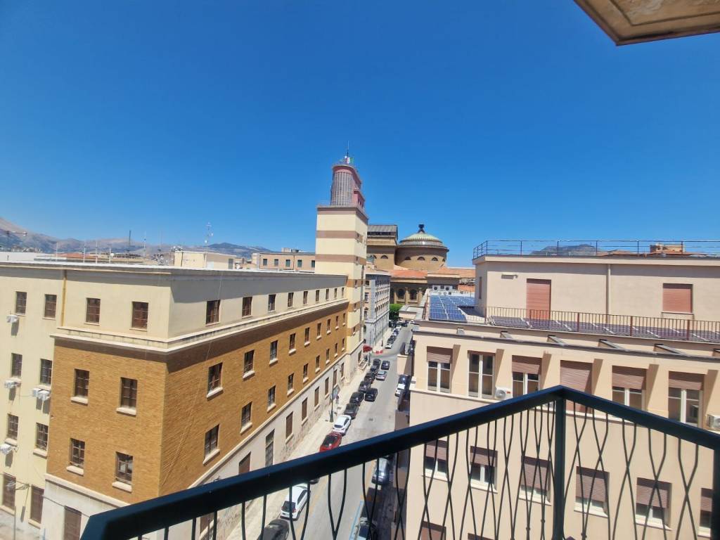 appartamento in vendita a Palermo in zona Centro storico