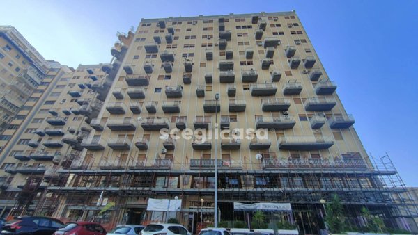 appartamento in vendita a Palermo in zona Malaspina/Palagonia
