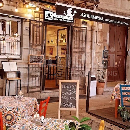 negozio in vendita a Palermo in zona Politeama