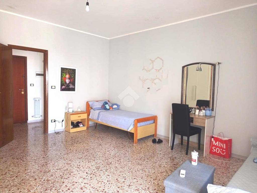 appartamento in vendita a Palermo in zona Montegrappa / Santa Rosalia