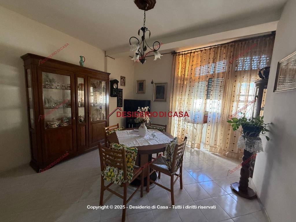 appartamento in vendita a Palermo in zona Montegrappa / Santa Rosalia