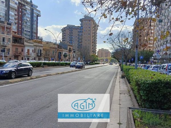 appartamento in vendita a Palermo in zona Libertà