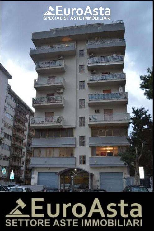 appartamento in vendita a Palermo in zona Malaspina/Palagonia