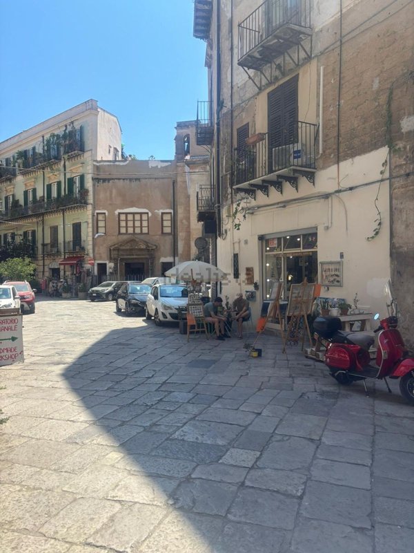 appartamento in vendita a Palermo in zona Centro storico
