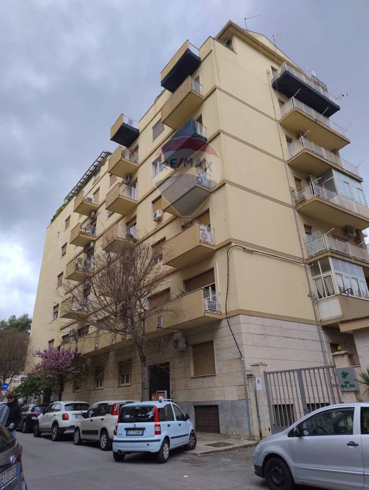 appartamento in vendita a Palermo in zona Libertà