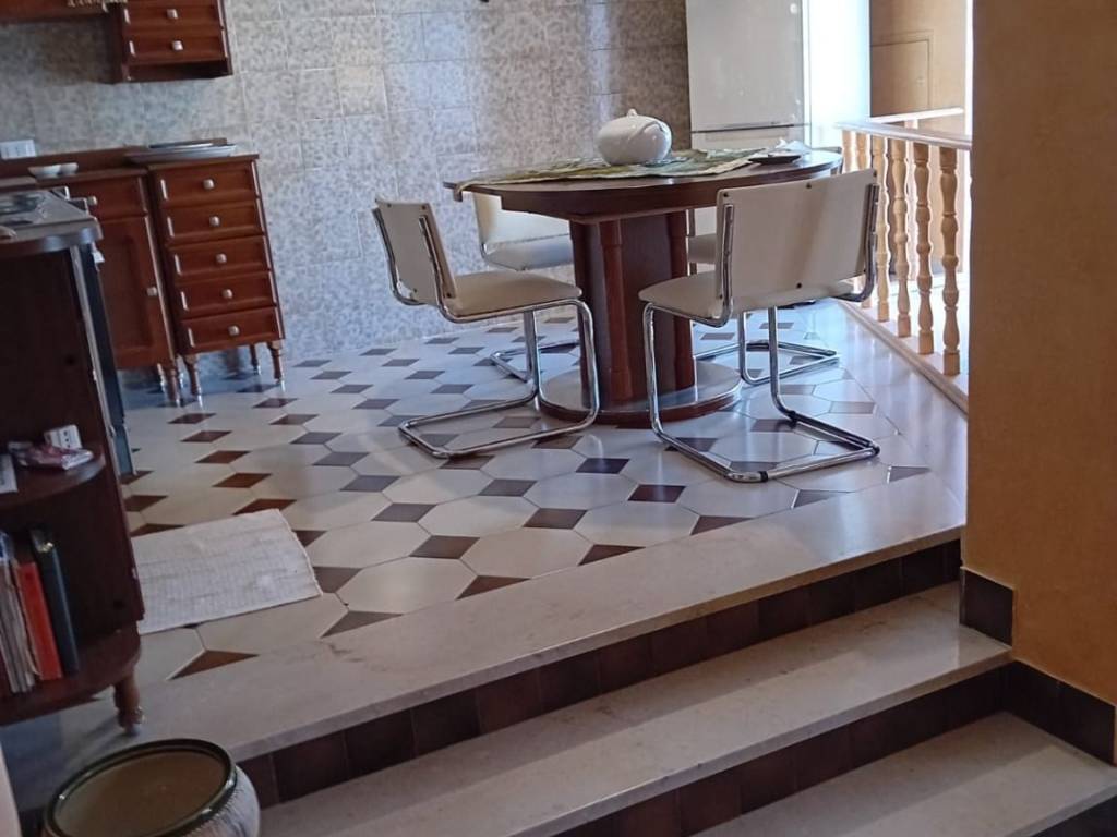 appartamento in vendita a Palermo in zona Zisa