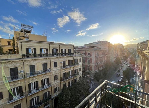 appartamento in vendita a Palermo in zona Politeama