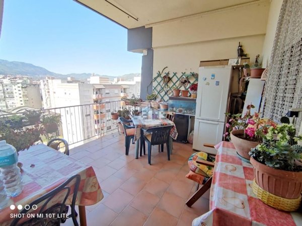 appartamento in vendita a Palermo in zona Montegrappa / Santa Rosalia