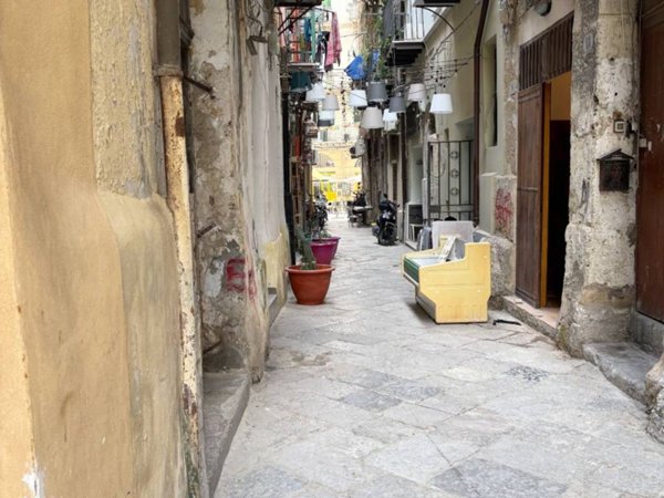 negozio in vendita a Palermo in zona Centro storico