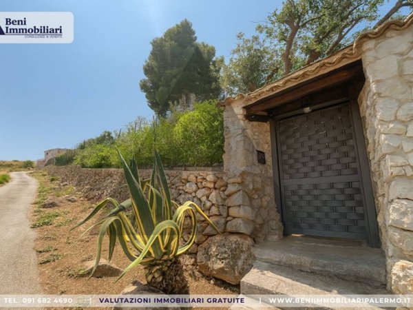 casa indipendente in vendita a Palermo in zona Altarello
