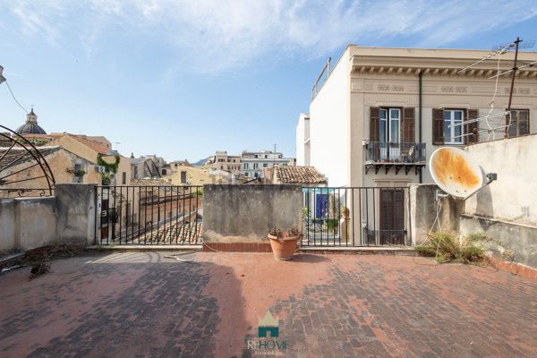 appartamento in vendita a Palermo in zona Centro storico