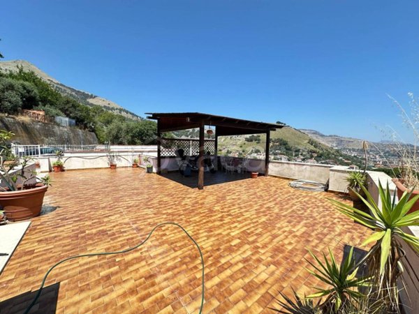 casa indipendente in vendita a Palermo in zona Baida
