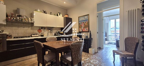 appartamento in vendita a Palermo in zona Malaspina/Palagonia
