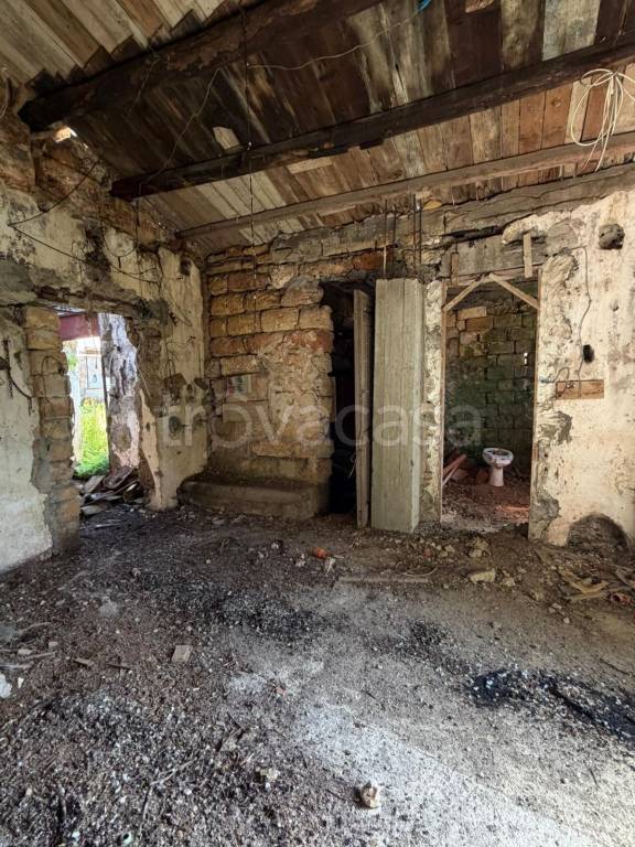 quadrivano in vendita a Palermo in zona Zisa