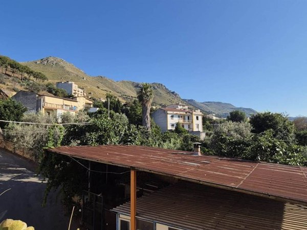 appartamento in vendita a Palermo in zona Villagrazia/Falsomiele