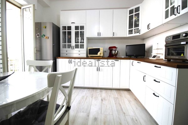 appartamento in vendita a Palermo in zona Malaspina/Palagonia